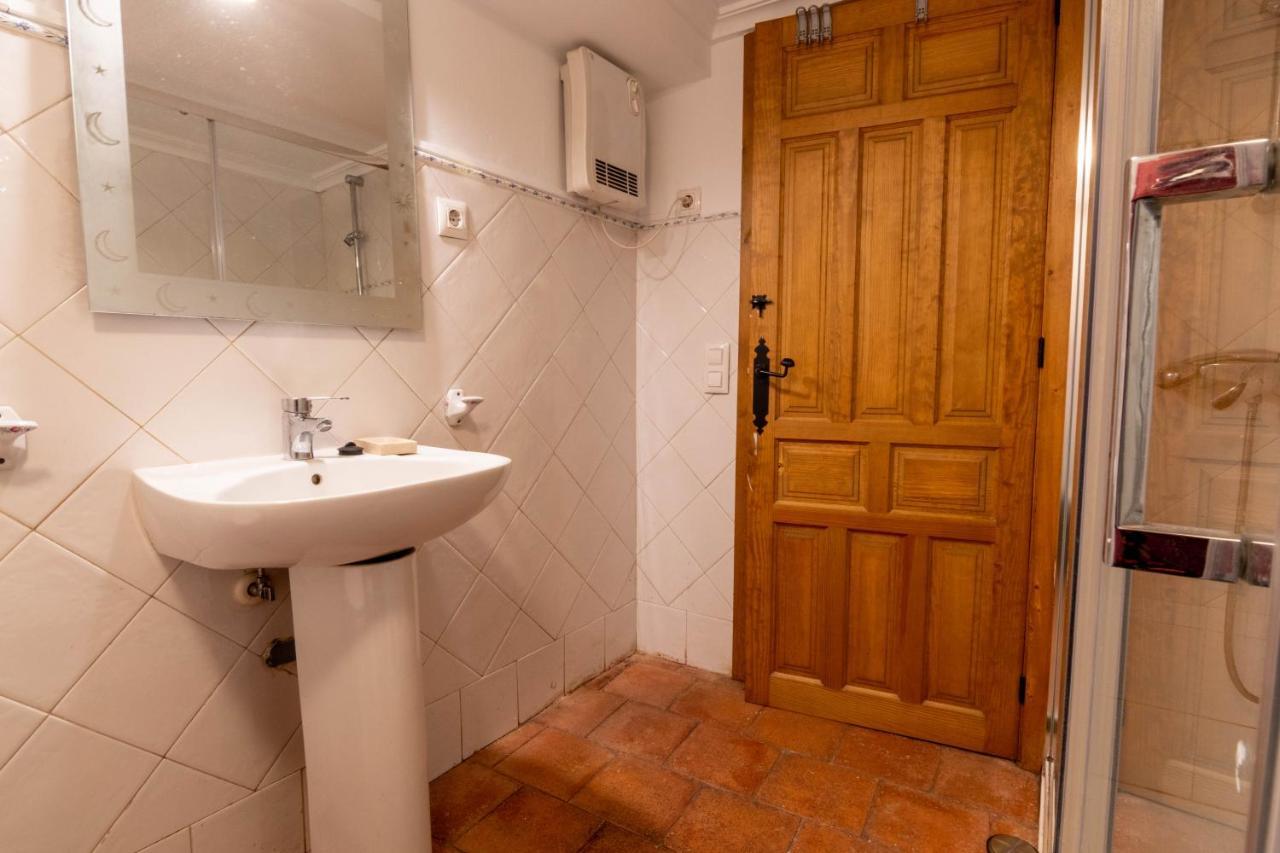 Peralta Zapateria Villa Cuenca  Luaran gambar